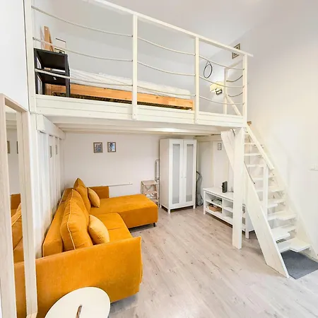 Cs7 Csányi Apartamento *