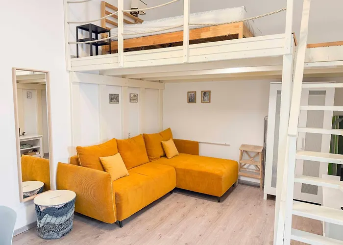 Cs7 Csanyi * بودابست