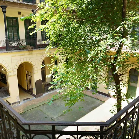 Cs7 Csanyi Budapest