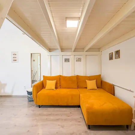 Cs7 Csányi Apartamento *